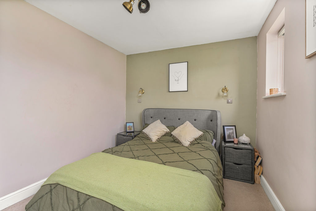 Peacocks Close Middleton Cheney